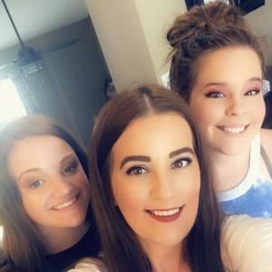 Meet your Posher, Crystal